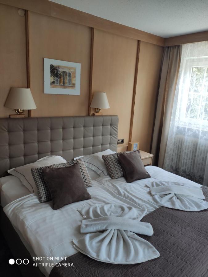 Hotel-Restaurant Zum Hirschhaus Inklusiv Chiemgaukarte Ruhpolding Extérieur photo